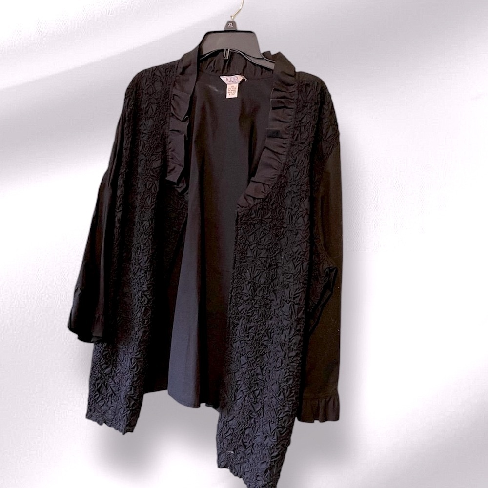 Nexx Smocked Zippered Black Jacket 3X